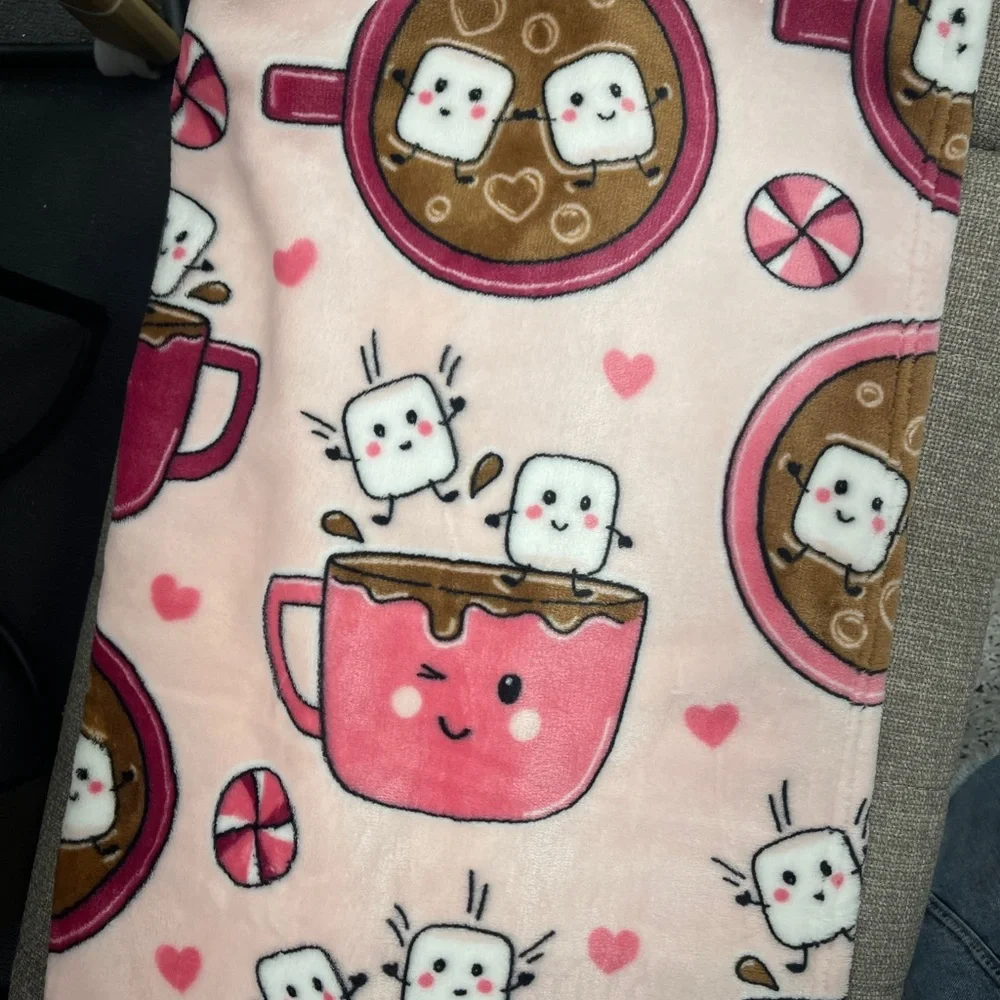 Betsey Johnson Pink Hot Cocoa & Marshmallows Kawaii Plush Throw blanket NWT
